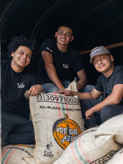 Oh Que Sera: 120hr indigenous fruit co-ferment castillo (honey, soursop, lulo) // sourced from our Afro-Colombian fam, the Dulcey Family, in El Tambo, Colombia.